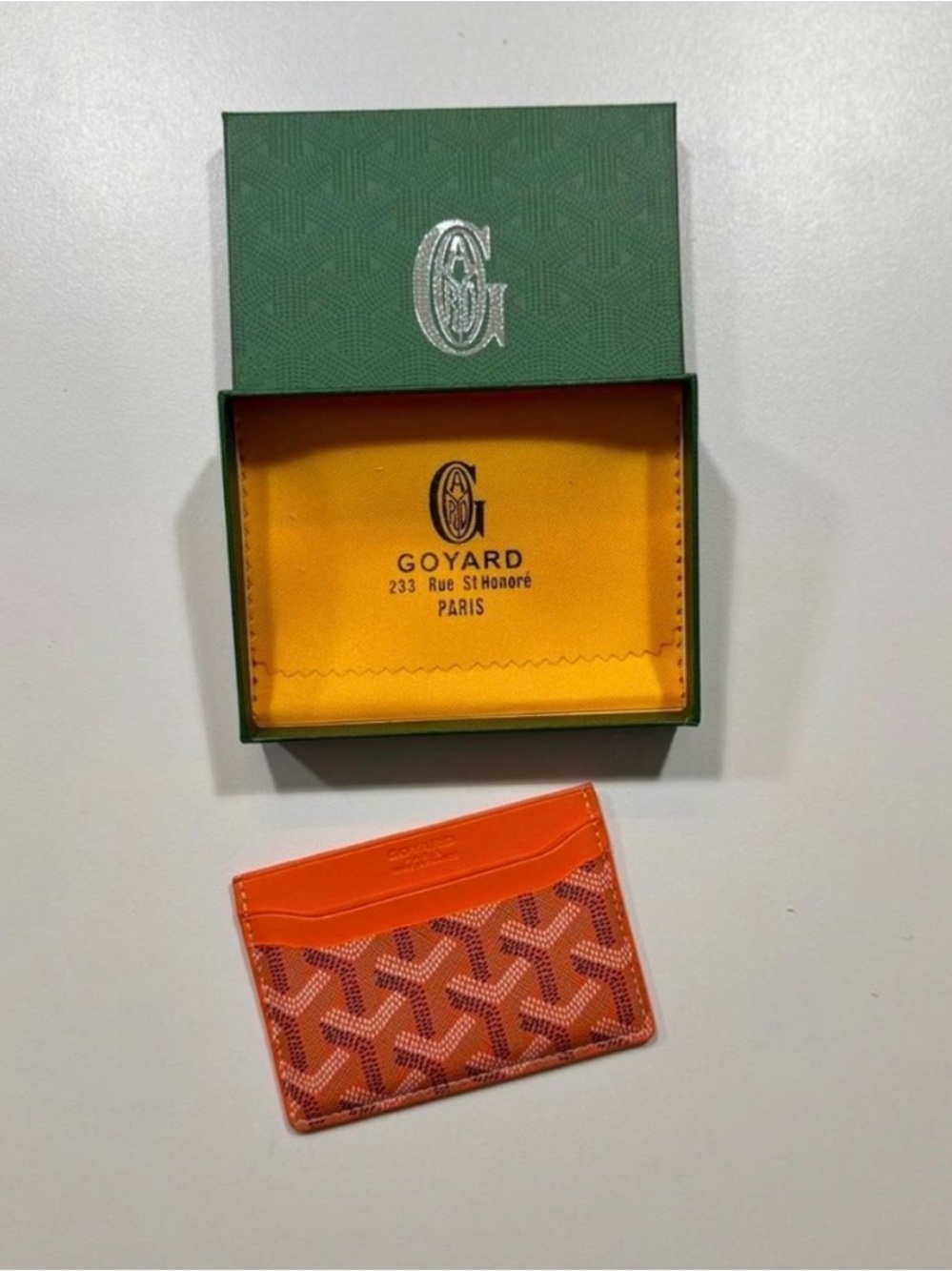 BRAND NEW Goyard Vibrant Orange Card Holder